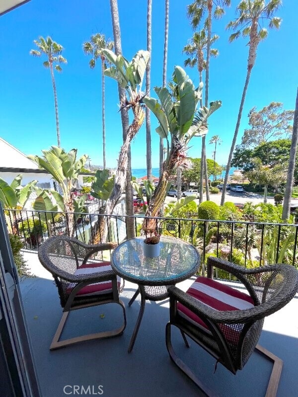 Building Photo - 250 Cliff Dr