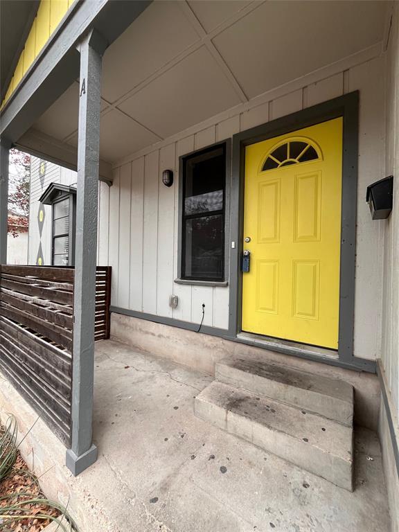 Foto del edificio - 8802 Little Walnut Dr