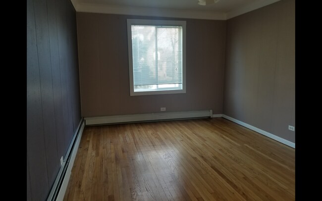 Building Photo - 2216 N Nordica Ave