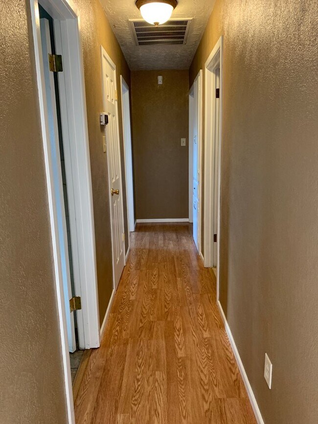 Building Photo - 2317 Moberly Dr, Clovis NM