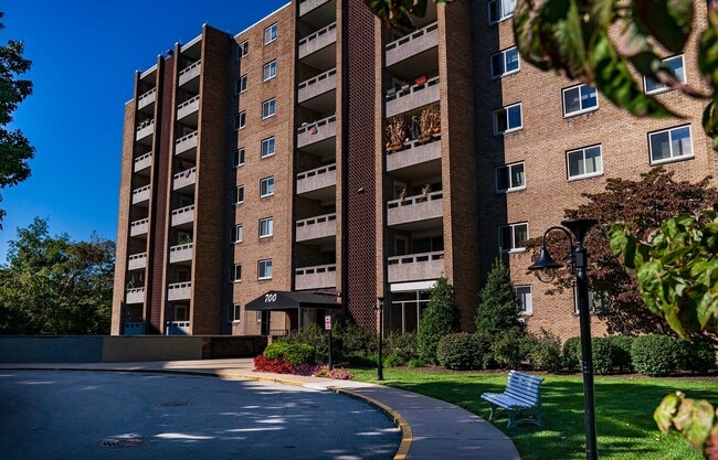 Building Photo - Laurel Village Apartments