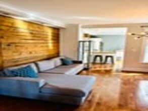 Building Photo - 6522 Av Christophe-Colomb
