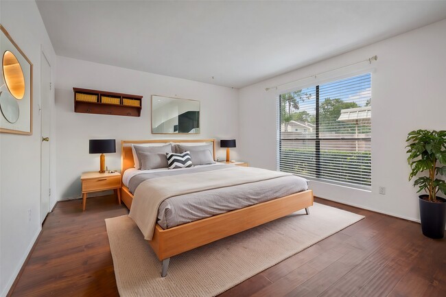 Foto del edificio - 14777 Wunderlich Dr