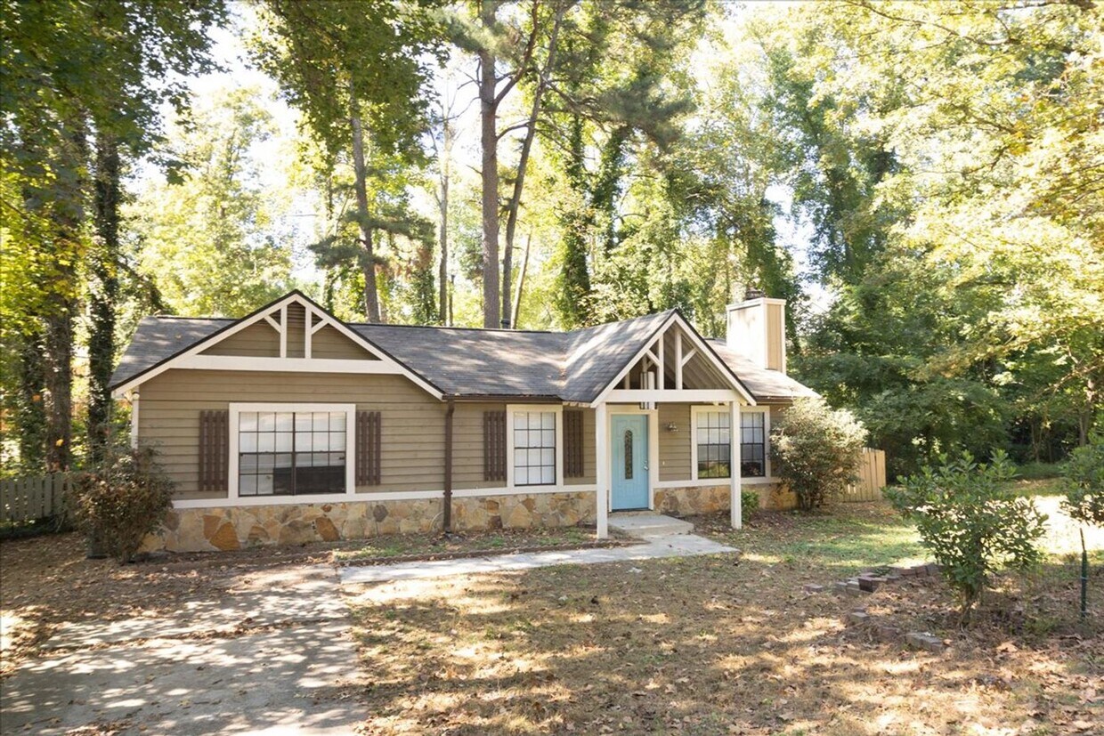 Foto principal - 3bd/2ba Home in Cul-De-Sac in Quiet Neighb...