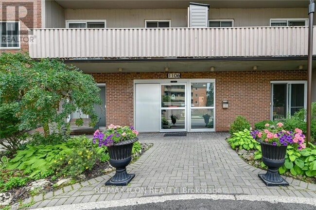 Building Photo - 1106-1106 Jalna Blvd