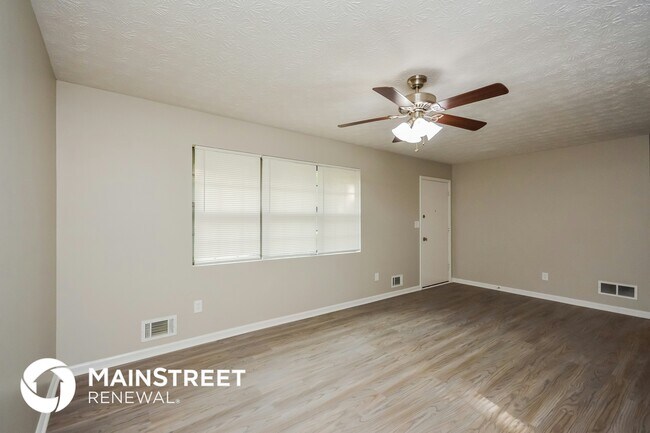Foto del edificio - 8313 Creek St