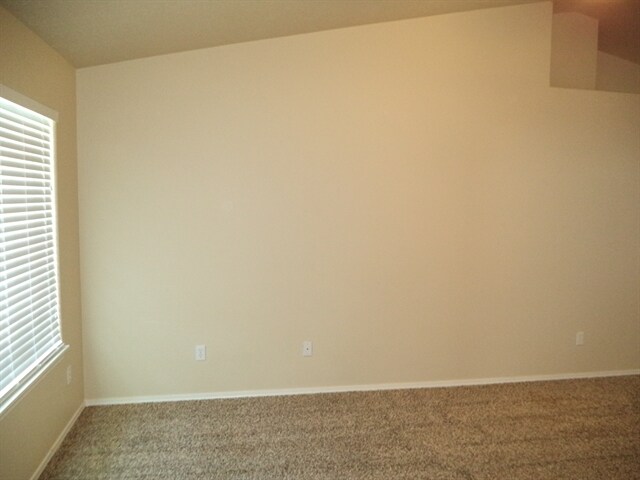 Building Photo - 656 W White Fang Street