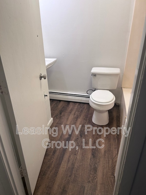 Building Photo - 1208 Kanawha Terrace