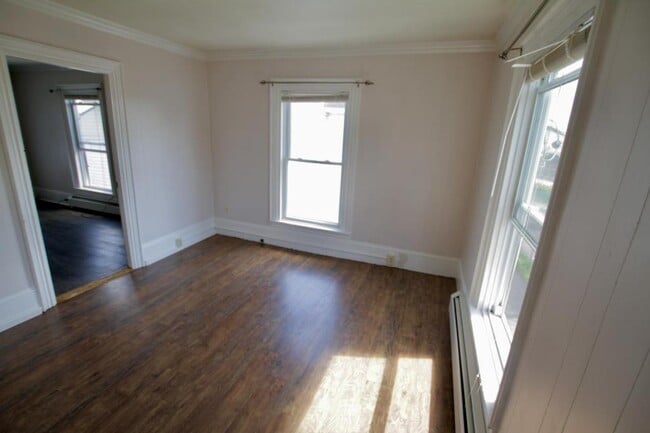 Building Photo - 83 Lincoln St #2A, Bangor