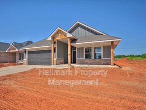Building Photo - 4905 Misty Wood Ln
