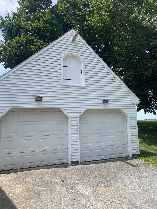 Two car detached garage - 3281 Randy Rd