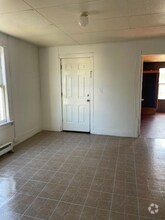 Building Photo - 219 Floral Ave