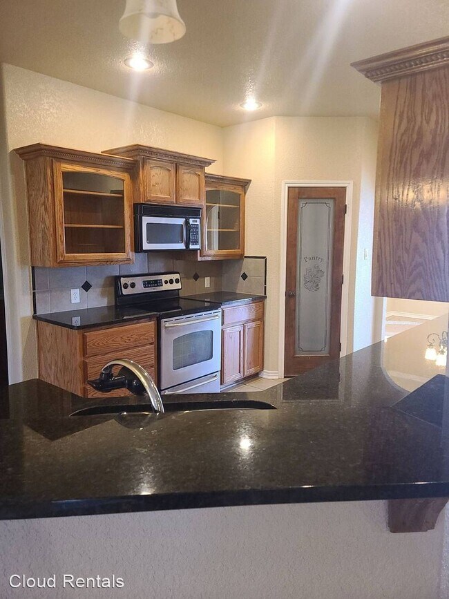 Building Photo - 4801 Cinnamon Stone Dr