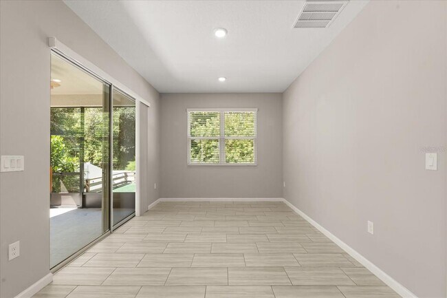 Building Photo - 4028 Southern Vis Lp