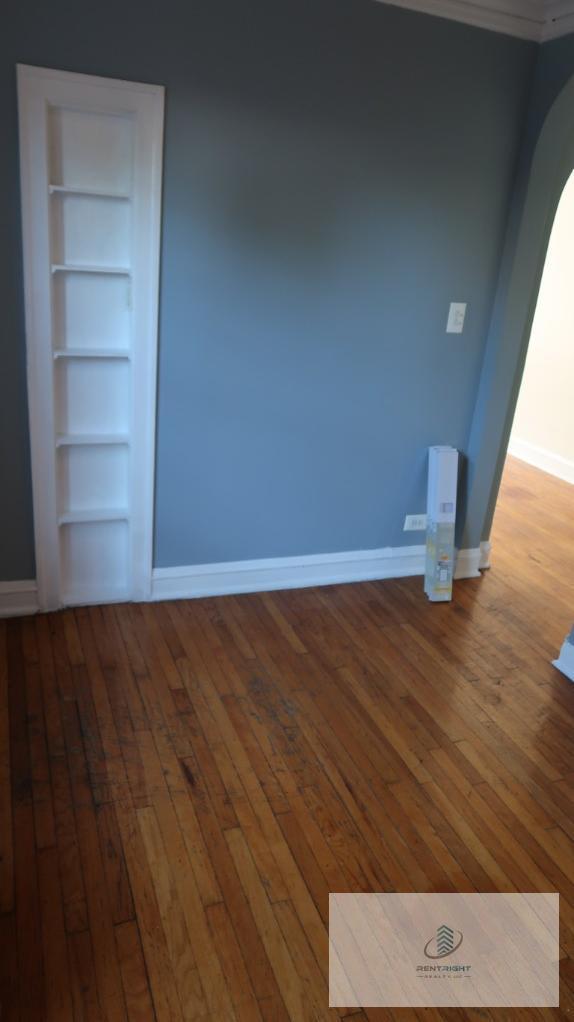 Building Photo - 4588 N Elston Ave