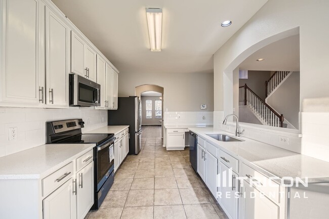 Building Photo - 6269 Trinity Creek Dr