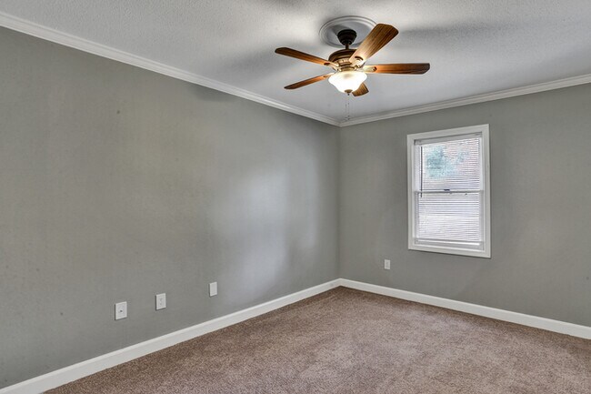 Foto del edificio - Beautiful 4 Bedroom Home for Lease in Jack...