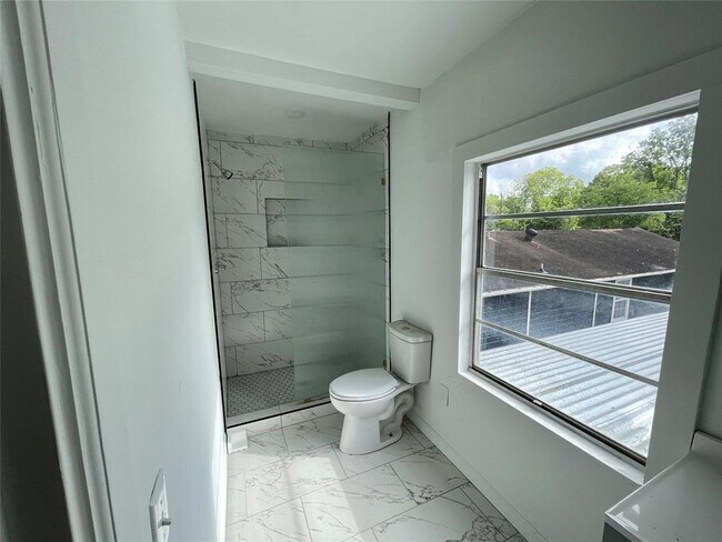 Foto del edificio - 4711 3rd St