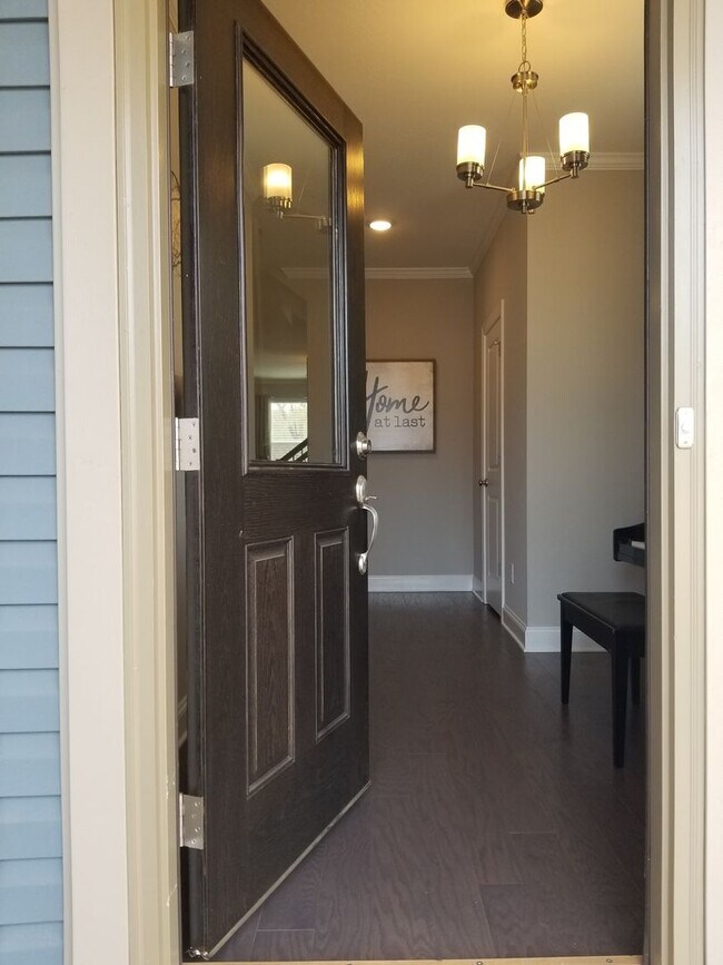 Foto del edificio - 2 Story 4 Bedroom Home Near Fort Gordon