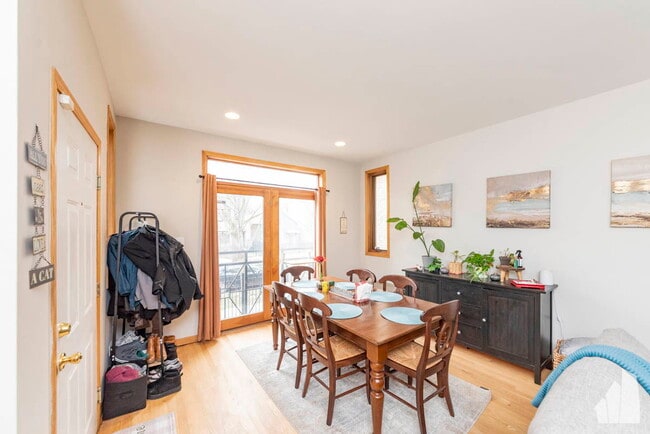 Foto del edificio - 1401 N Artesian Ave