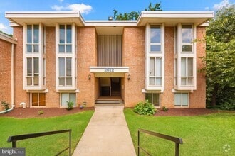 Building Photo - 2612 Fort Farnsworth Rd