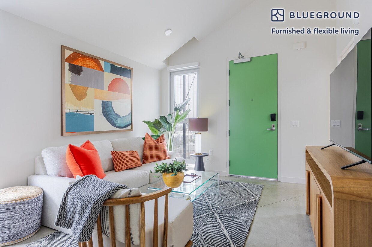 Foto principal - 3630 Overland Ave