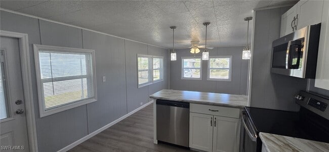 Building Photo - 26209 Kings Rd