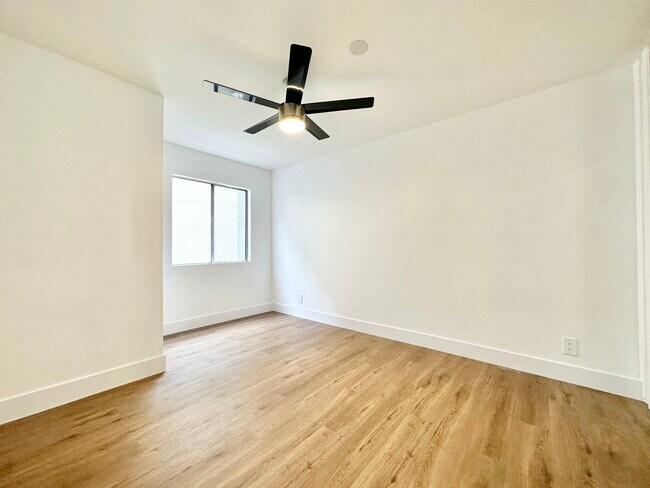 Building Photo - 5111 Harold Way