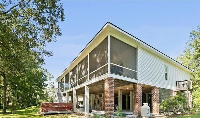 Building Photo - 259 Kelsall Dr