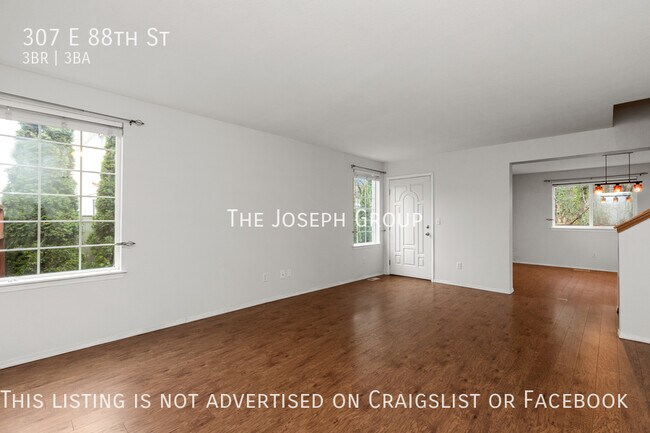 Foto del edificio - Beautiful 3BD/2.5BA Tacoma Craftsman!