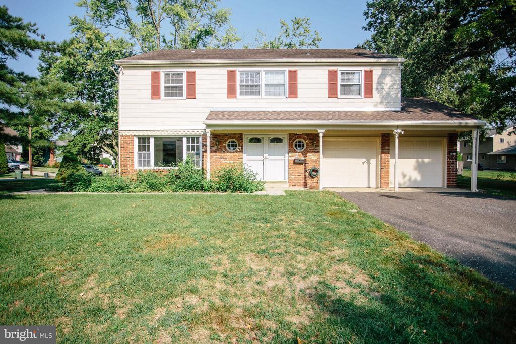 Primary Photo - 1016 Eagle Ln