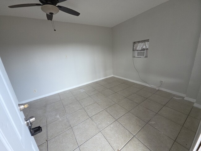 Building Photo - 110 Lemon St