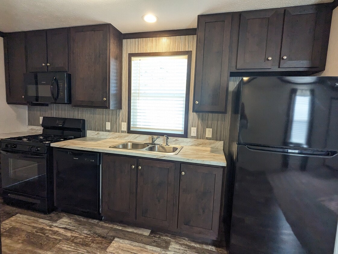 Primary Photo - 255 New Mexico