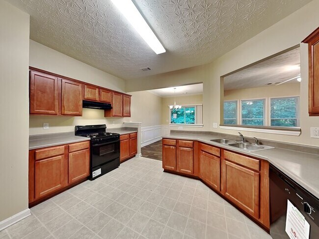 Building Photo - Your home search stops here! $1,799 OFF Rent!