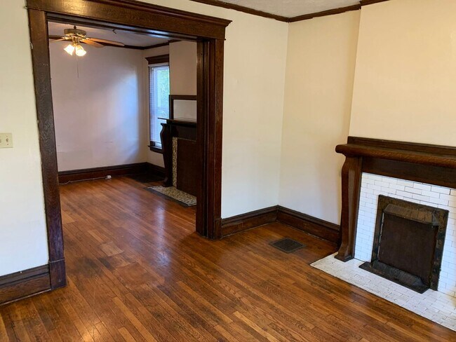 Foto del edificio - 293-295 E. 14th Avenue