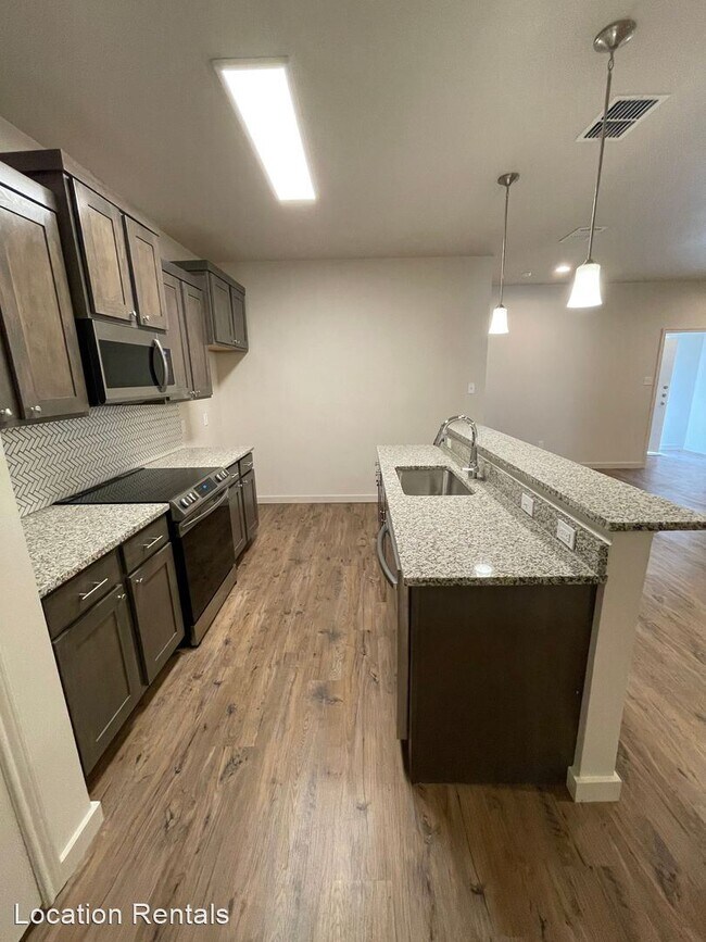Building Photo - 2 br, 2 bath House - 2535 134th Street