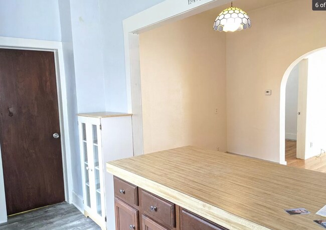 Foto del edificio - 816 W Grand Ave