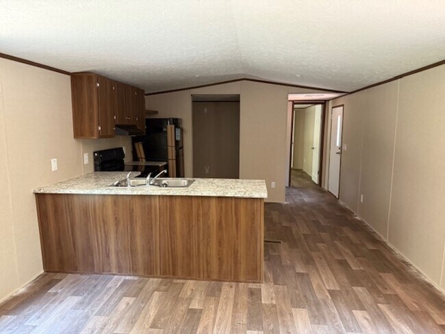 Foto del edificio - Brand New!! Singlewide MH in North Wakulla...