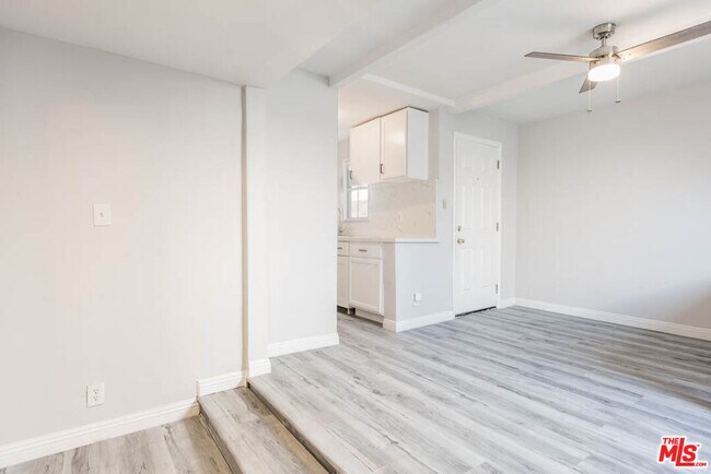 Foto del edificio - 8525 1/2 Cadillac Ave-8525