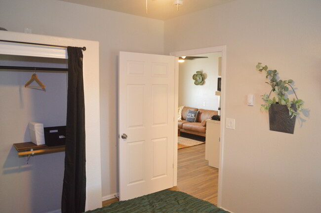 closet in main bedroom - 618 Hudson Bay Dr