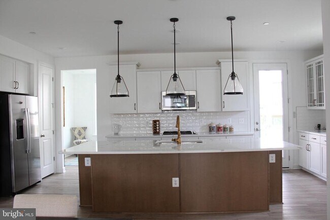 Foto del edificio - 4975 Longmire Wy