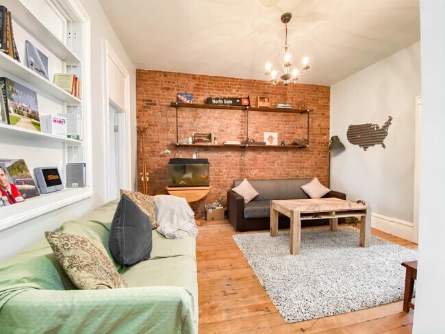 Building Photo - 548A Palisade Ave