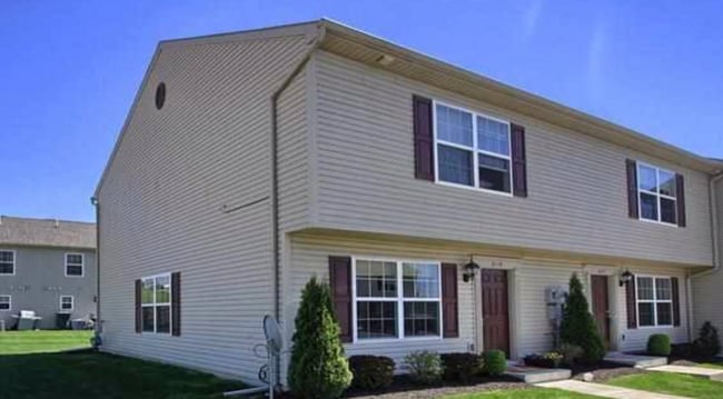 Building Photo - 2119 Quail Hollow Dr