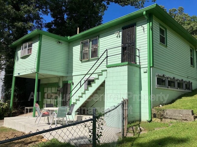 Building Photo - 1581 Druid Hill Dr