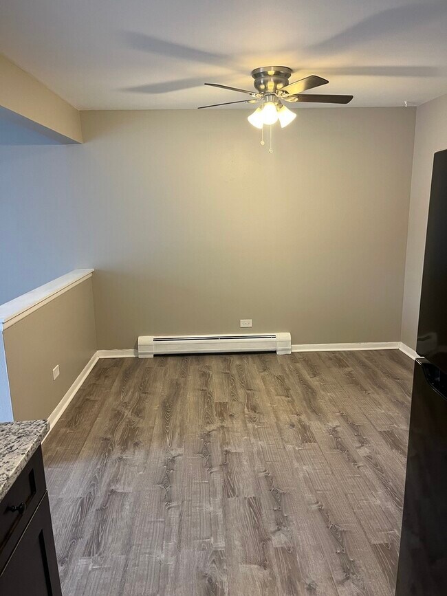 Foto del edificio - 7041 99th St