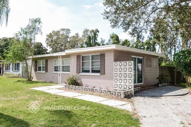 Foto del edificio - 2901 34th Ave N