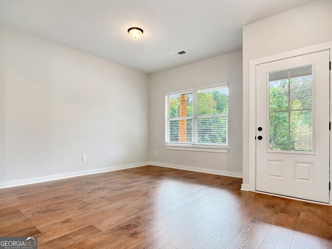Foto del edificio - 92 Hidden Brook Trail