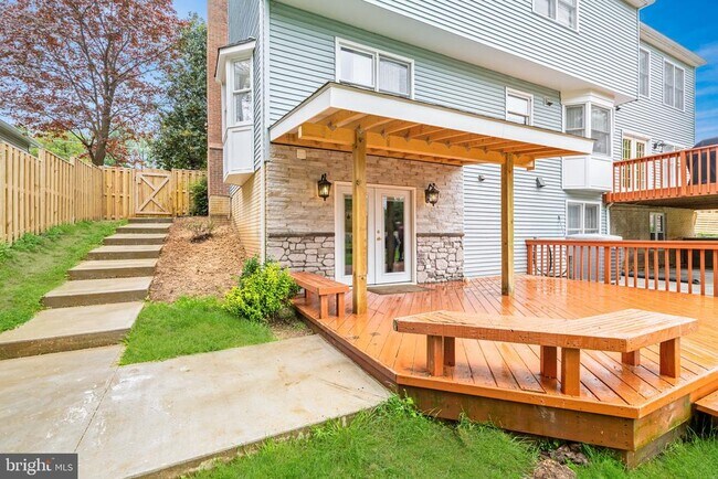 Foto del edificio - 6042 Munson Hill Rd