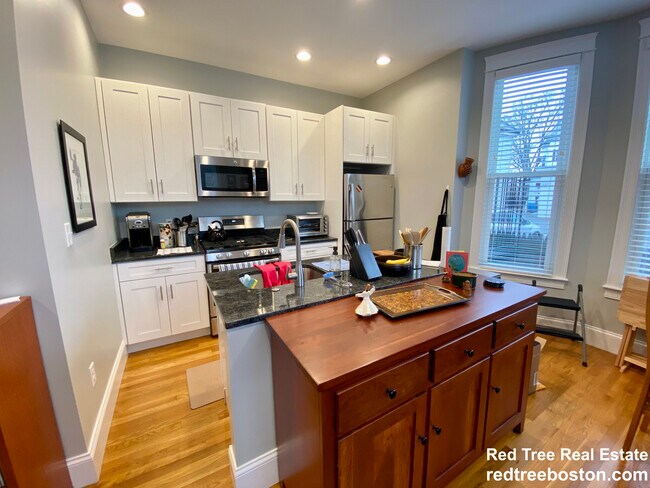 Photo - 405 S Huntington Ave Apartment