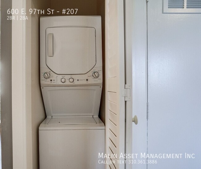 Laundry in-unit - 600 E. 97th St.